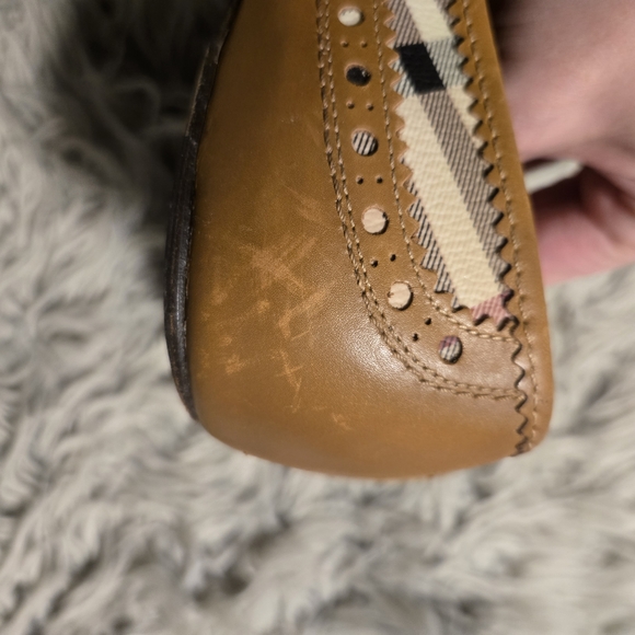 Burberry Flats Size 7.5 - Picture 6 of 7